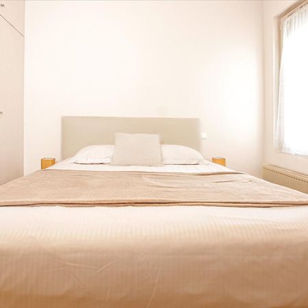 Appartement T2 De Luxe Face Au Jardin Public Бордо Екстериор снимка